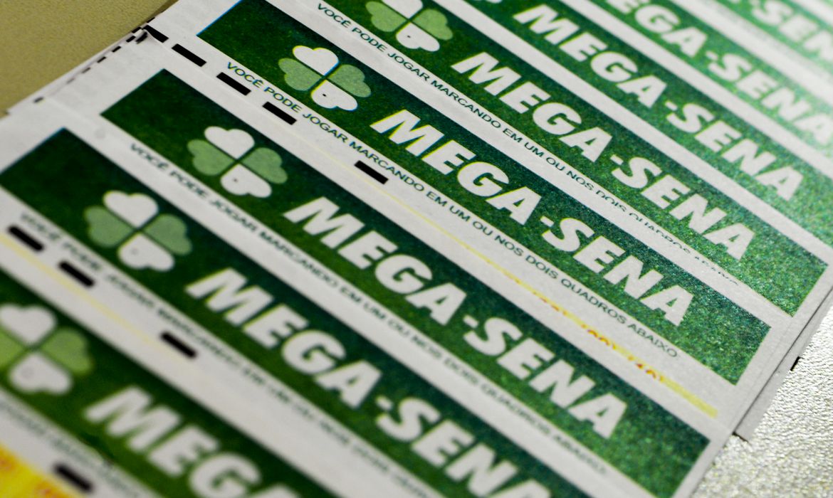 Leia mais sobre o artigo Sorteio da Mega-Sena pode pagar R$ 9 milhões nesta quarta-feira