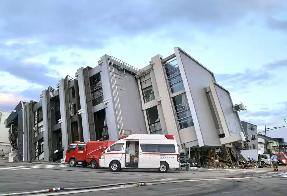 Leia mais sobre o artigo Terremotos deixam quase 50 mortos no Japão